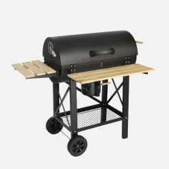 Barbecue a carbonella con affumicatore