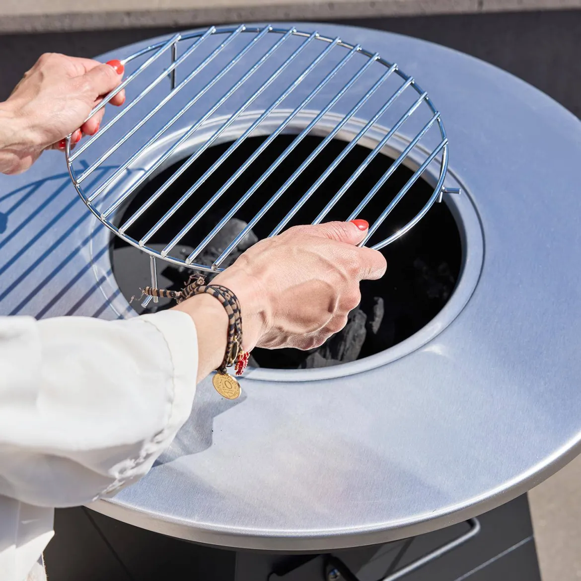 Braciere barbecue con vano portaoggetti, Ø59cm