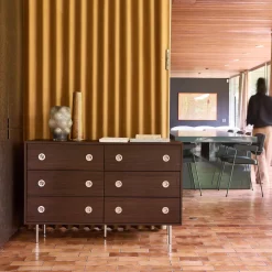 Cassettiera vintage decorata in legno e acciaio inossidabile, 6 cassetti