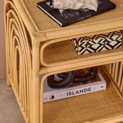 Comodino in rattan 1 ripiano 1 vano portaoggetti