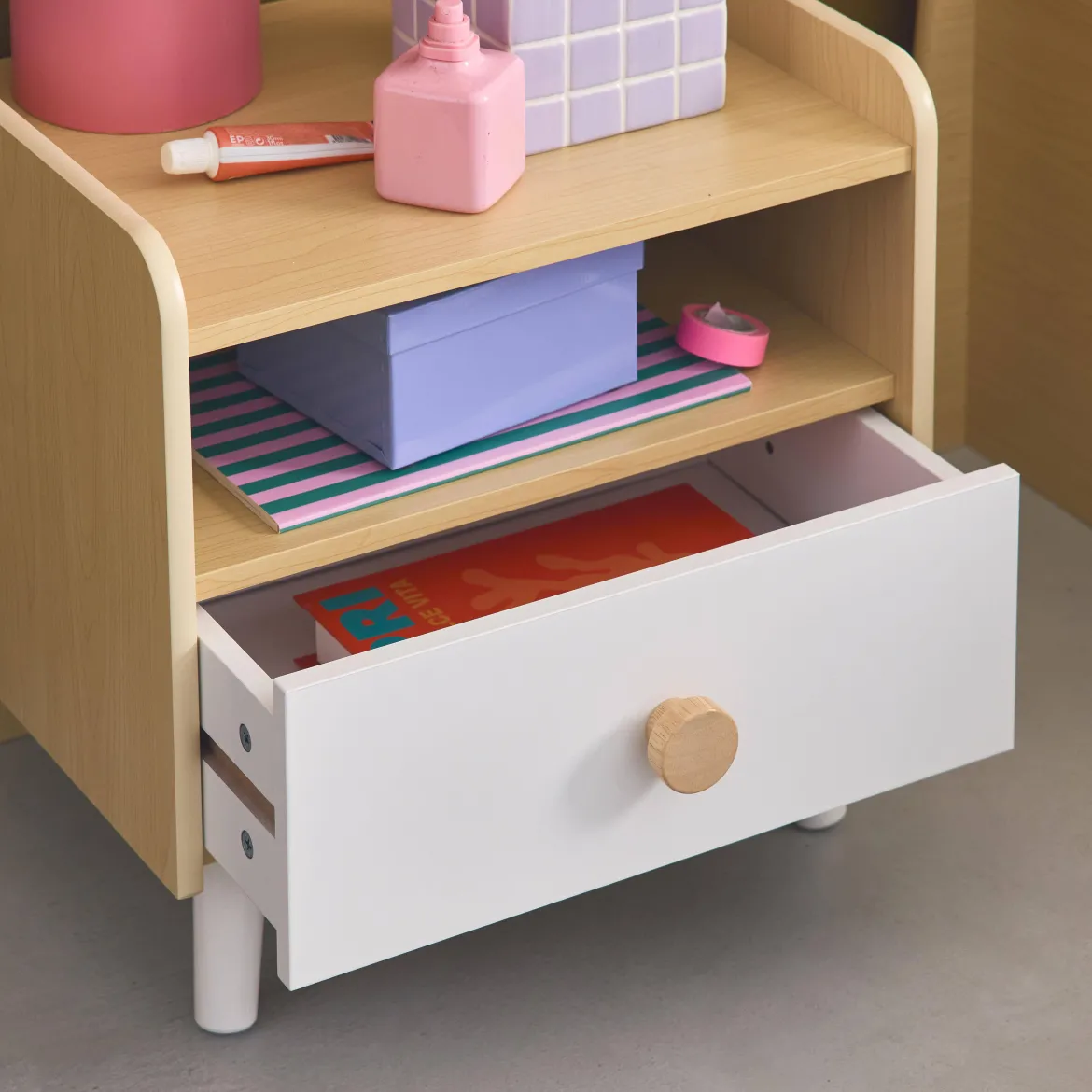 Comodino per bambini effetto legno, bianco