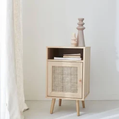 Comodino scandinavo in vimini