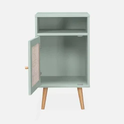 Comodino scandinavo in vimini