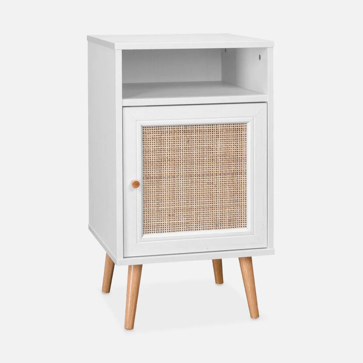 Comodino scandinavo in vimini