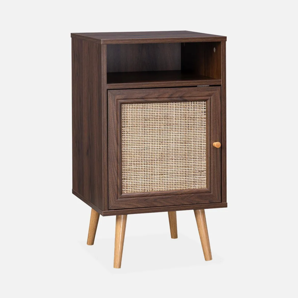 Comodino scandinavo in vimini