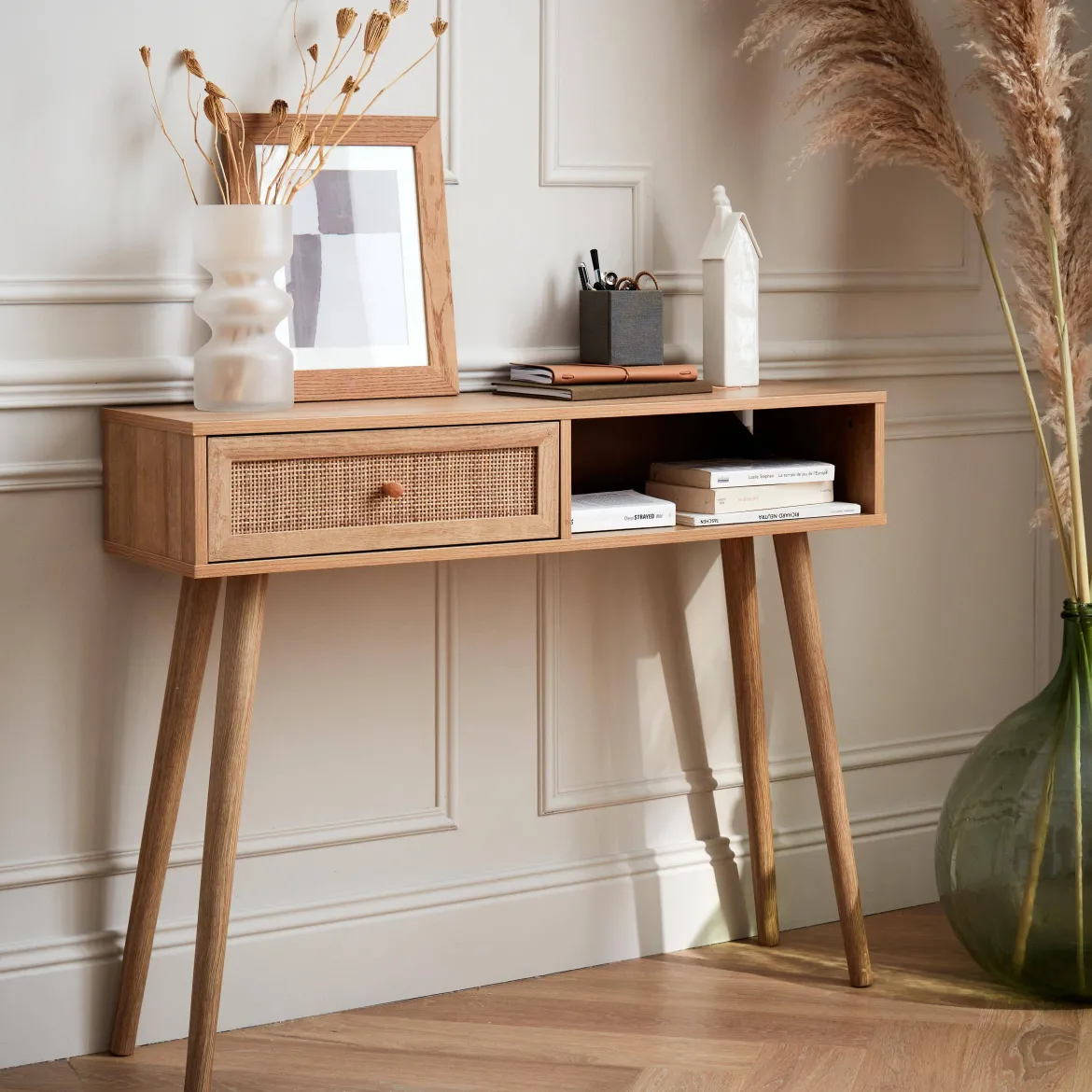 Consolle scandinava con effetto legno e canna, 100cm