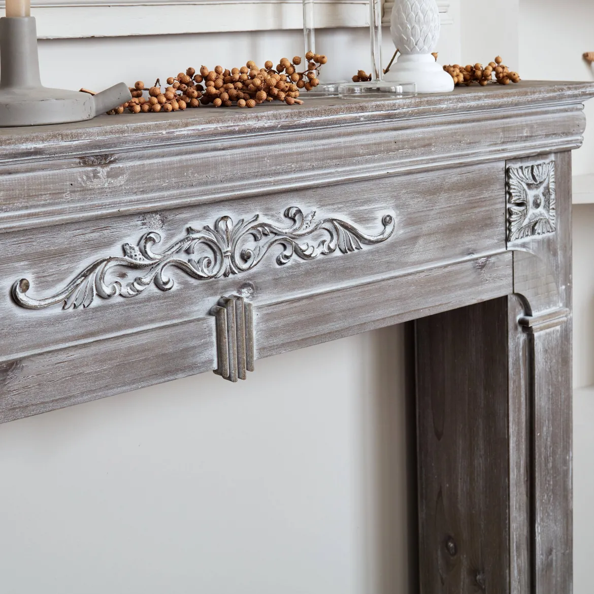 Cornice per caminetto effetto legno