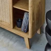 Credenza con 2 ante scorrevoli e ripiani effetto legno e canna, 150cm