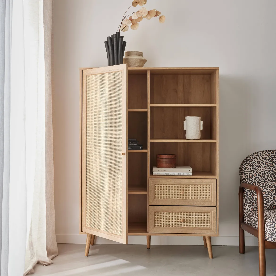 Credenza con decoro in canna e legno, 101.5cm
