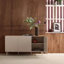 Credenza in metallo e decorazione in legno 3 ante, 150cm