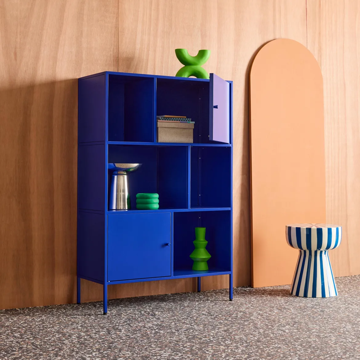 Credenza industriale in metallo con 6 scomparti
