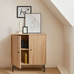 Credenza scanalate effetto legno a 2 ante, 83.5cm
