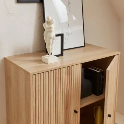 Credenza scanalate effetto legno a 2 ante, 83.5cm