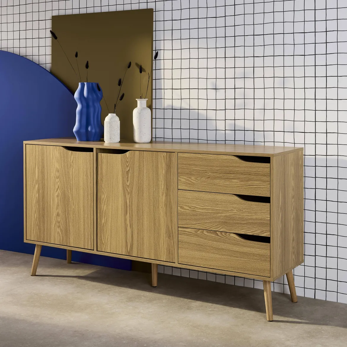 Credenza scandinava a 2 ante effetto legno di noce, 160cm