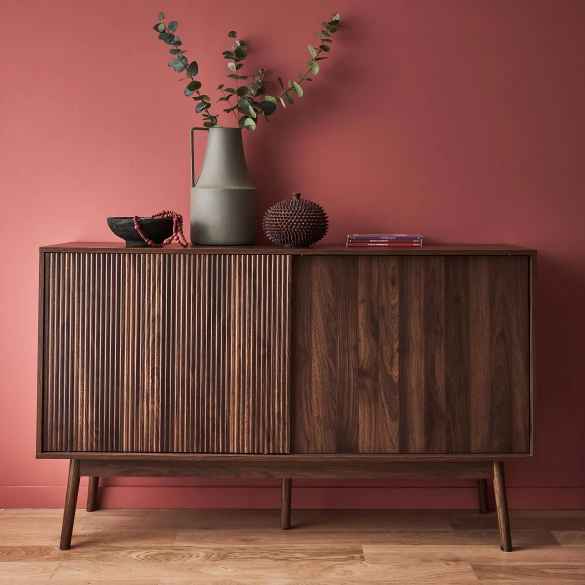 Credenza scandinava a 2 ante effetto legno, 150cm