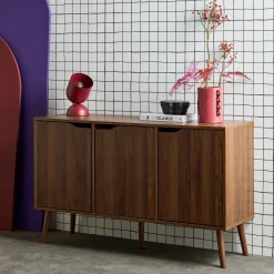 Credenza effetto noce con 3 ante e 3 ripiani, 120cm