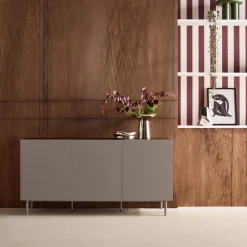 Credenza in metallo e decorazione in legno 3 ante, 150cm