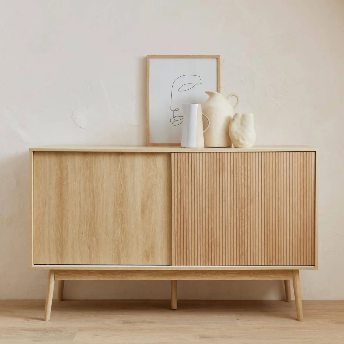Credenza scandinava a 2 ante effetto legno, 150cm