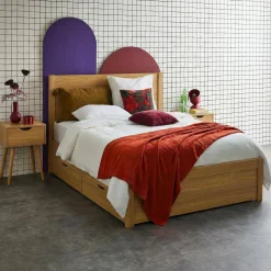 Letto con rete a doghe e testiera 140x190cm + 4 cassetti