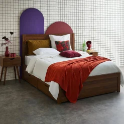 Letto con rete a doghe e testiera 140x190cm + 4 cassetti