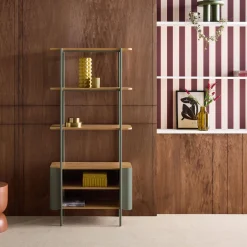 Libreria in metallo curvato e legno a 6 livelli