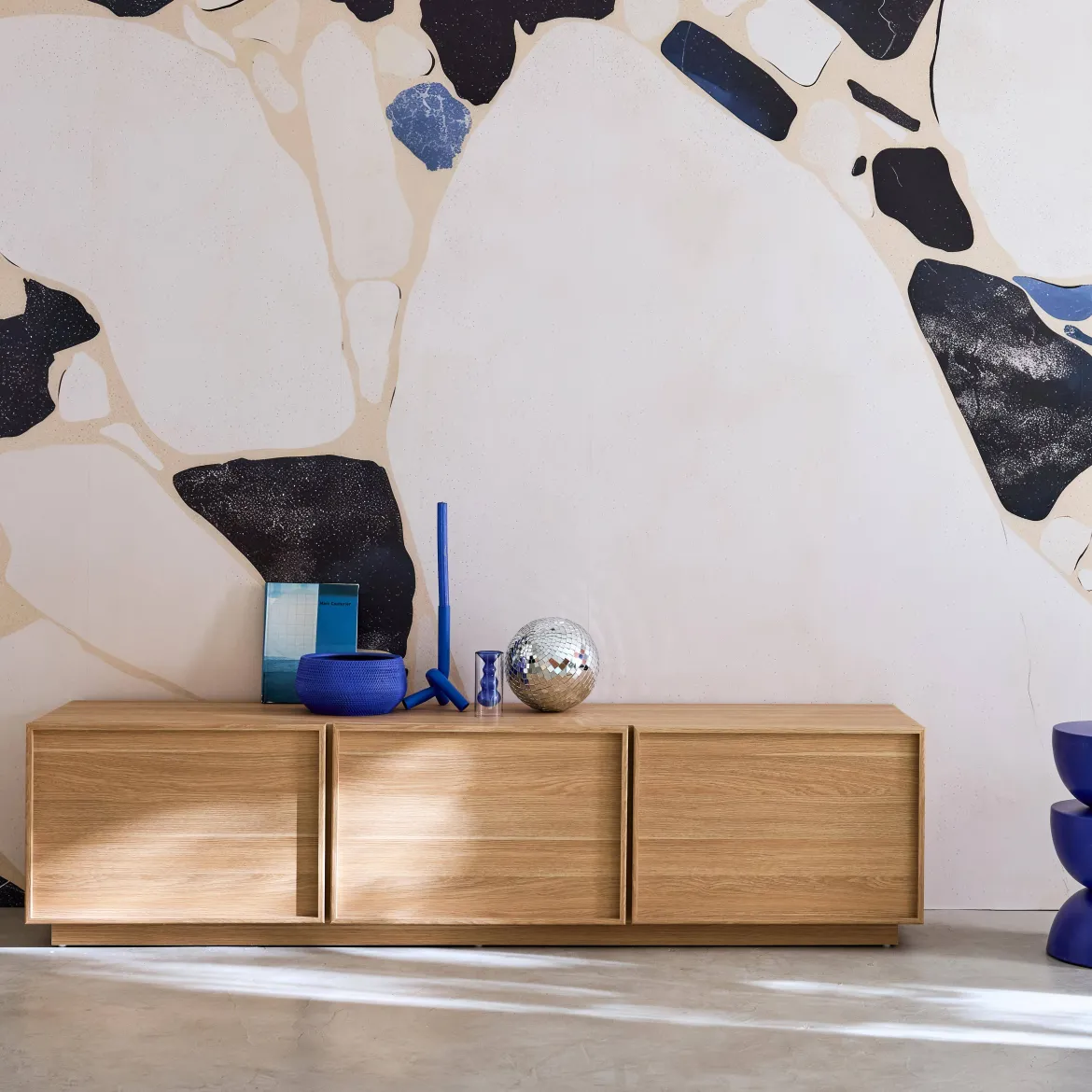 Mobile TV decorativo in legno 3 ante 180cm