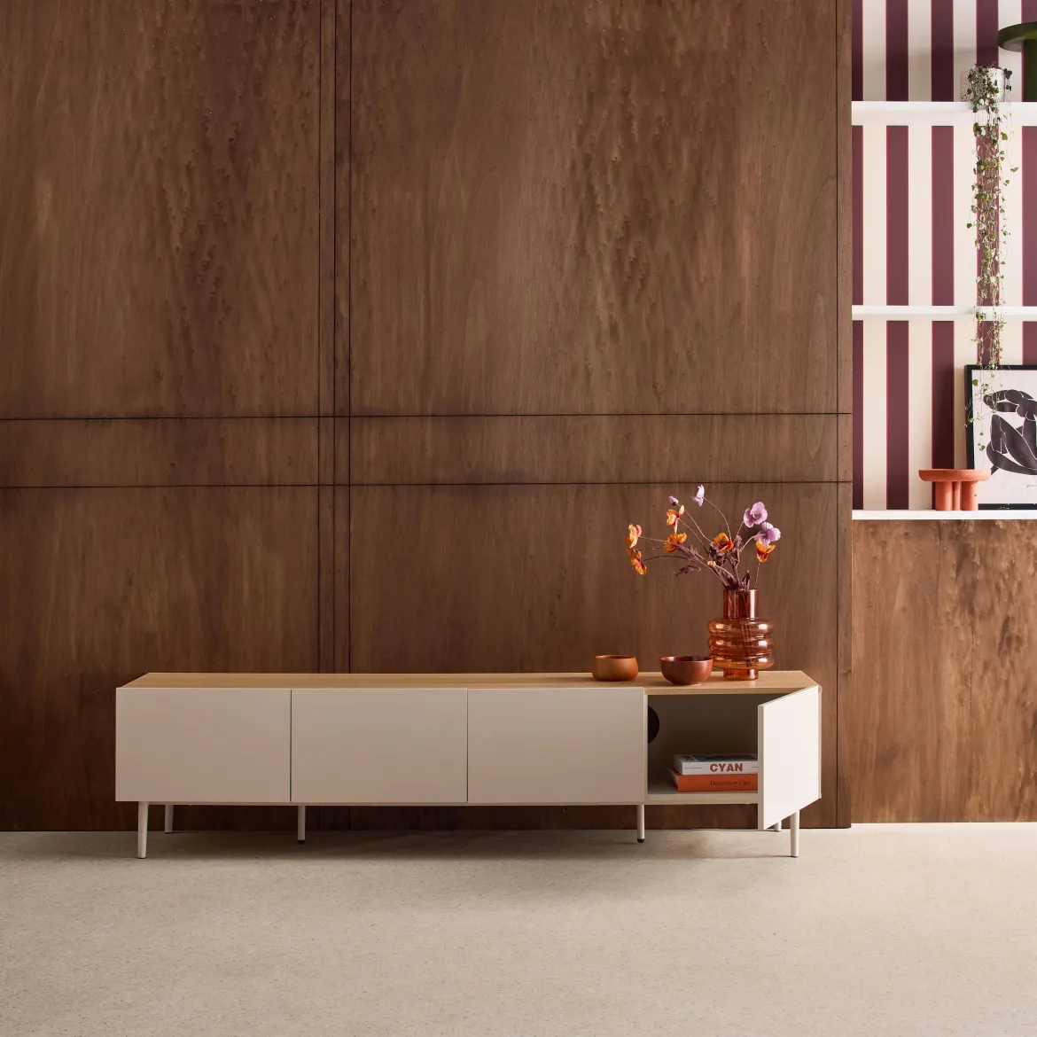 Mobile TV in metallo e decorazione in legno 4 ante, 180cm