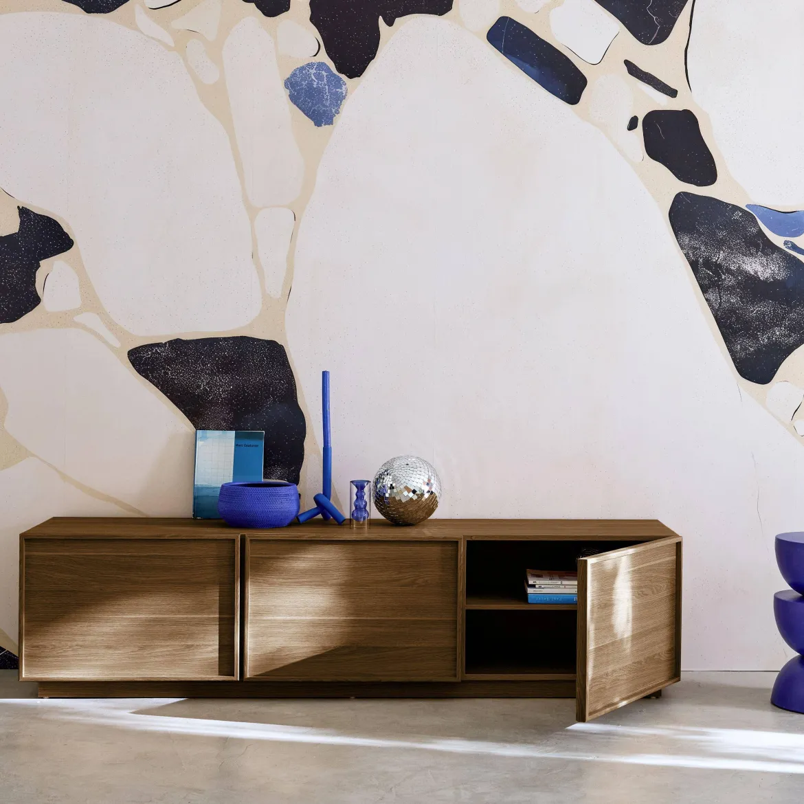 Mobile TV decorativo in legno 3 ante 180cm