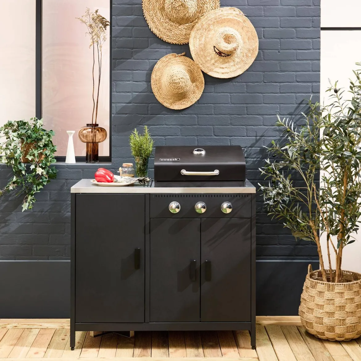 Modulo cucina da esterno in metallo con barbecue a gas a 3 bruciatori