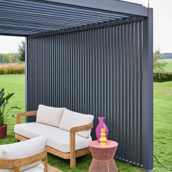 Pergola bioclimatica in alluminio 3x4m + 3 persiane verticali 1,3m