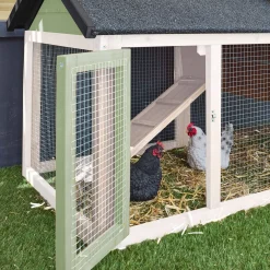 Pollaio in legno con recinto per 3 galline
