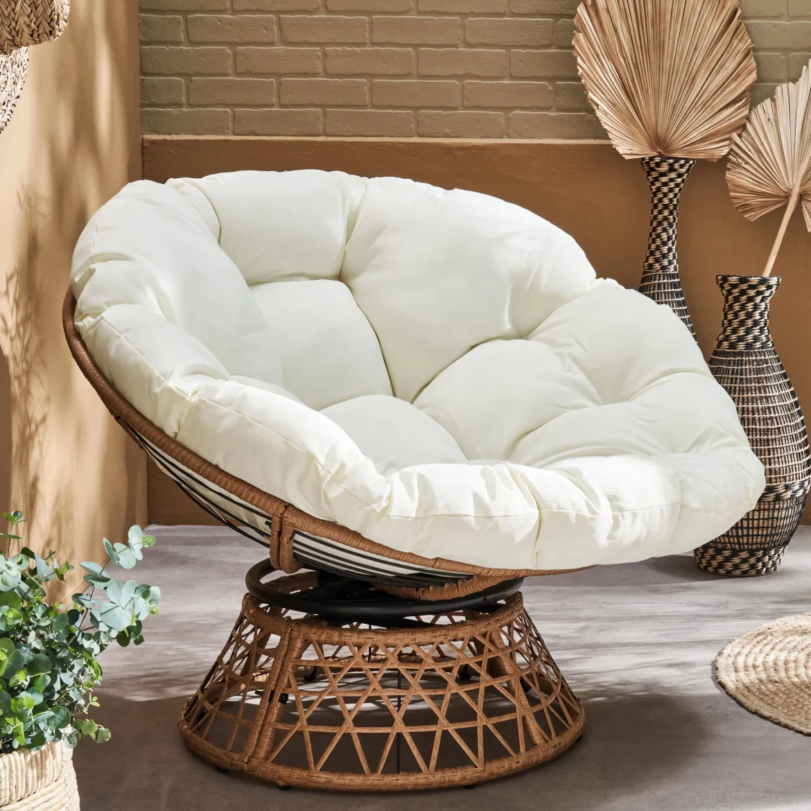 Poltrona papasan girevole a 360° in polirotilene