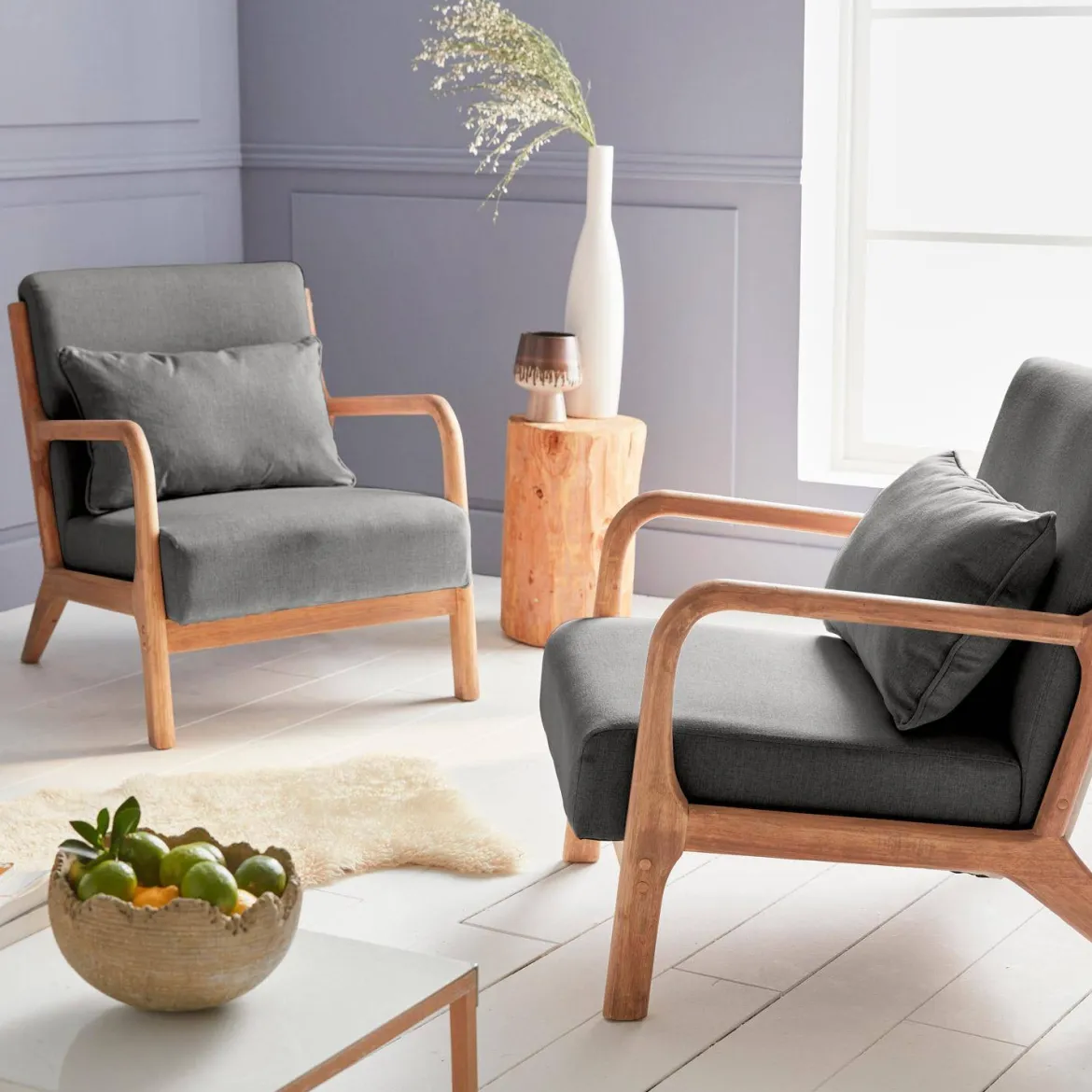 Poltrona scandinava in legno e tessuto con braccioli