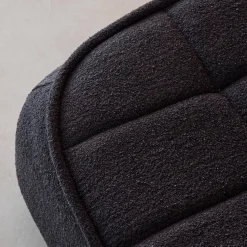 Poltrona senza braccioli in bouclé testurizzato