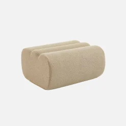 Poltrona bouclé testurizzata con poggiapiedi