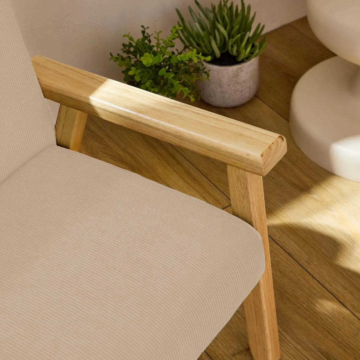 Poltrona scandinava per bambini in velluto a coste e legno di hevea