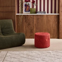 Pouf rotondo in bouclé testurizzato