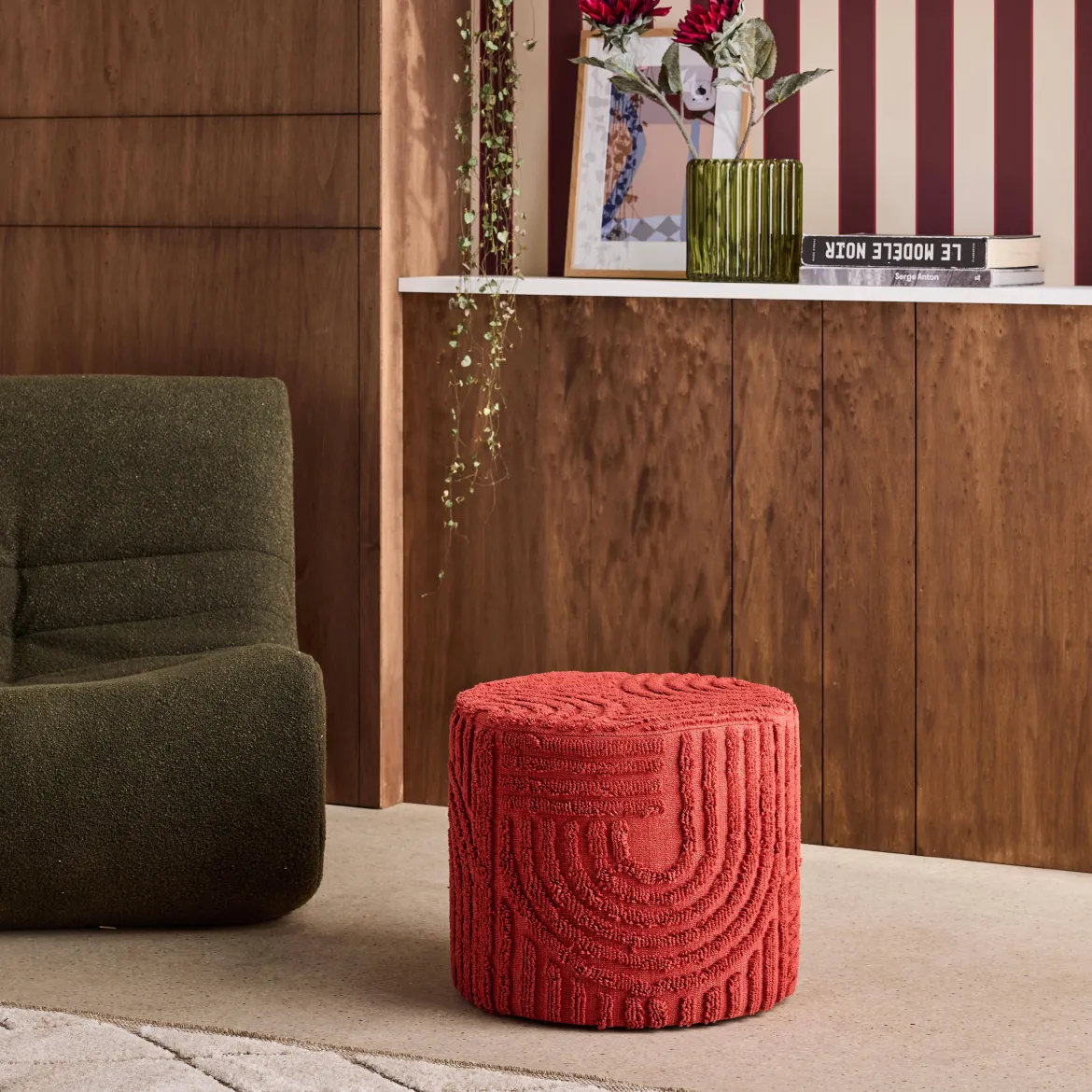 Pouf rotondo in bouclé testurizzato