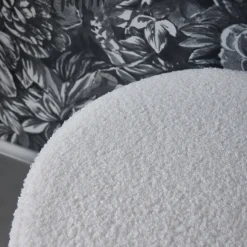 Pouf scandinavo in bouclé