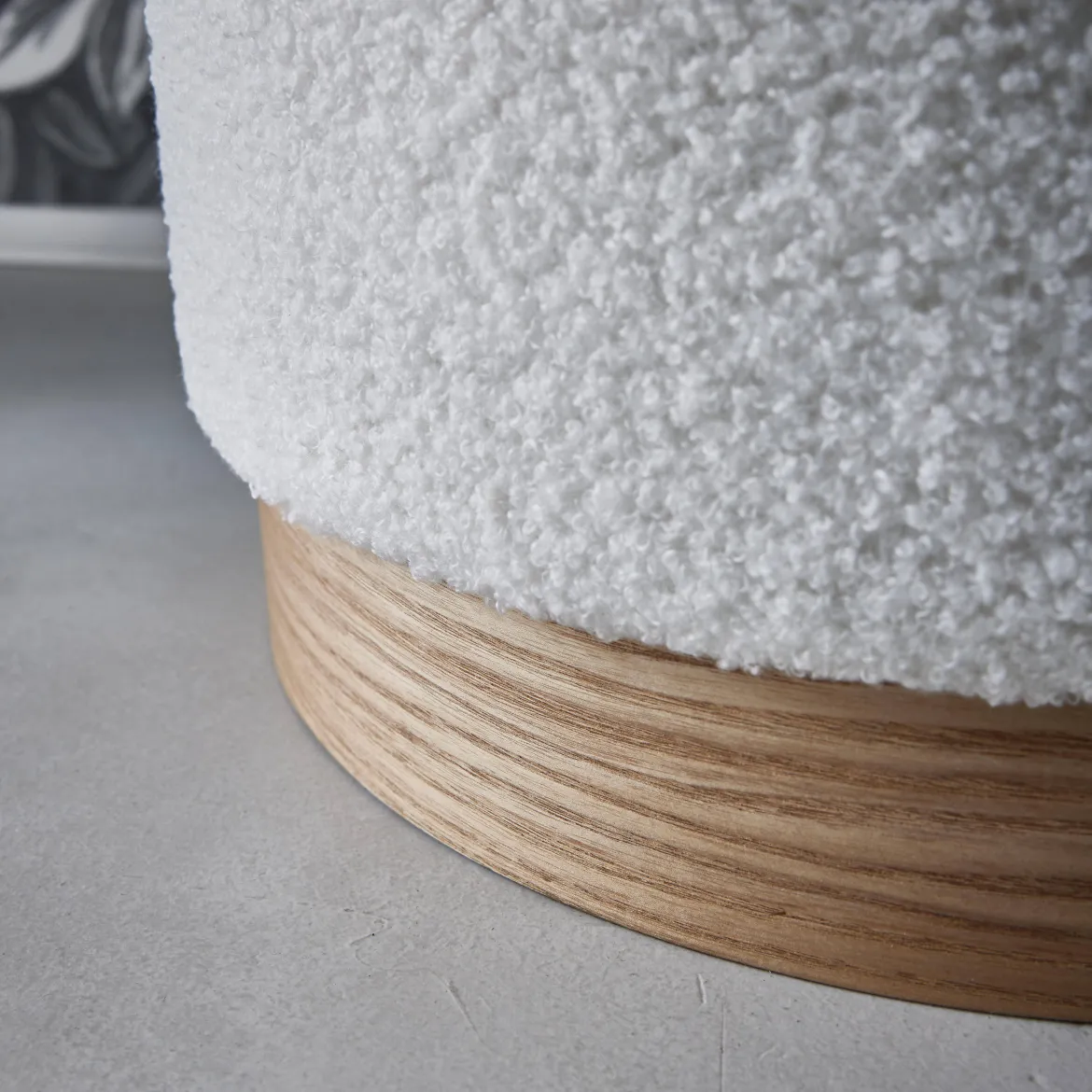 Pouf scandinavo in bouclé