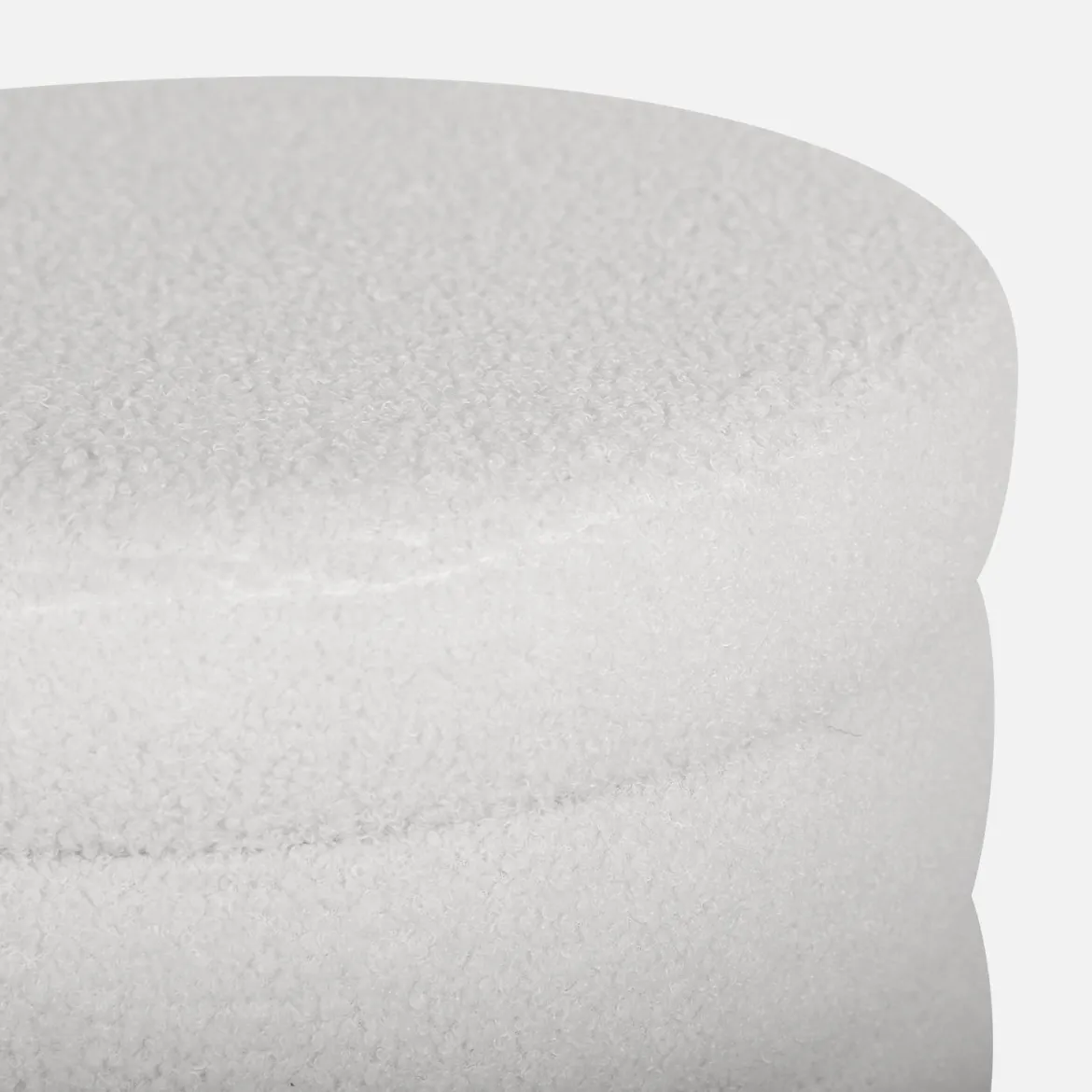 Pouf contenitore in bouclé