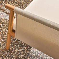 Salotto da giardino in legno di acacia e tessuto beige, 4 posti