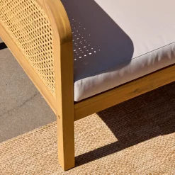 Salotto da giardino in legno di acacia e canna intrecciata, 4 posti
