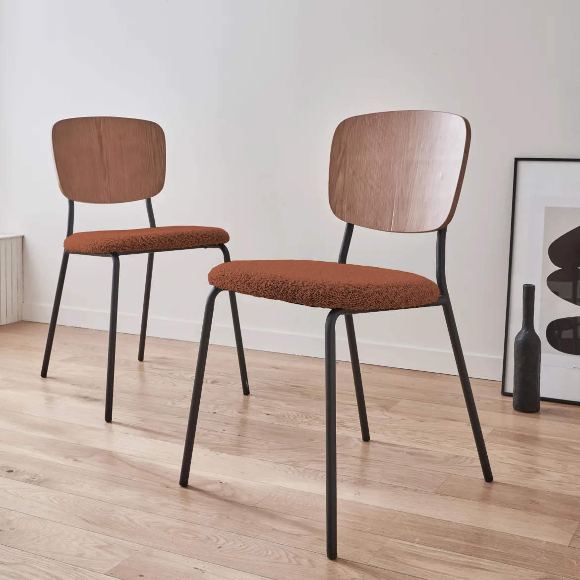 Sedie bouclé struttura in legno con gambe in metallo, set 2