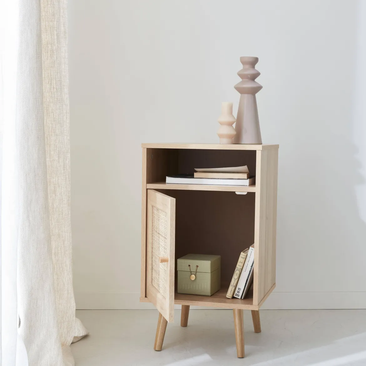 Set 2 comodini scandinavi in intrecciatura cannage