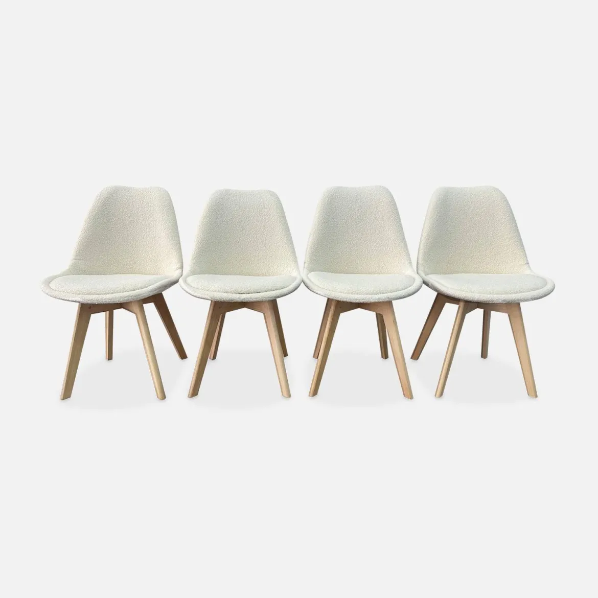 Set 4 sedie scandinave bouclé e gambe in legno