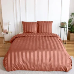 Set biancheria da letto in poliestere effetto satinato a righe sottili 2 posti rosso