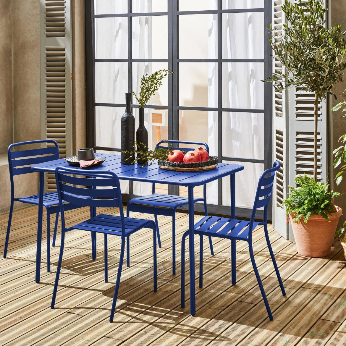 Set tavolo da giardino bistrot in metallo con 4 sedie, 120cm
