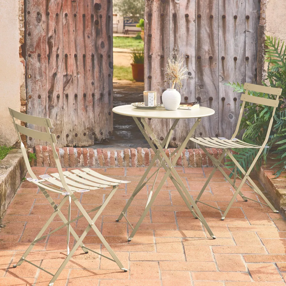 Set tavolo da giardino bistrot pieghevole in acciaio con 2 sedie, Ø60cm