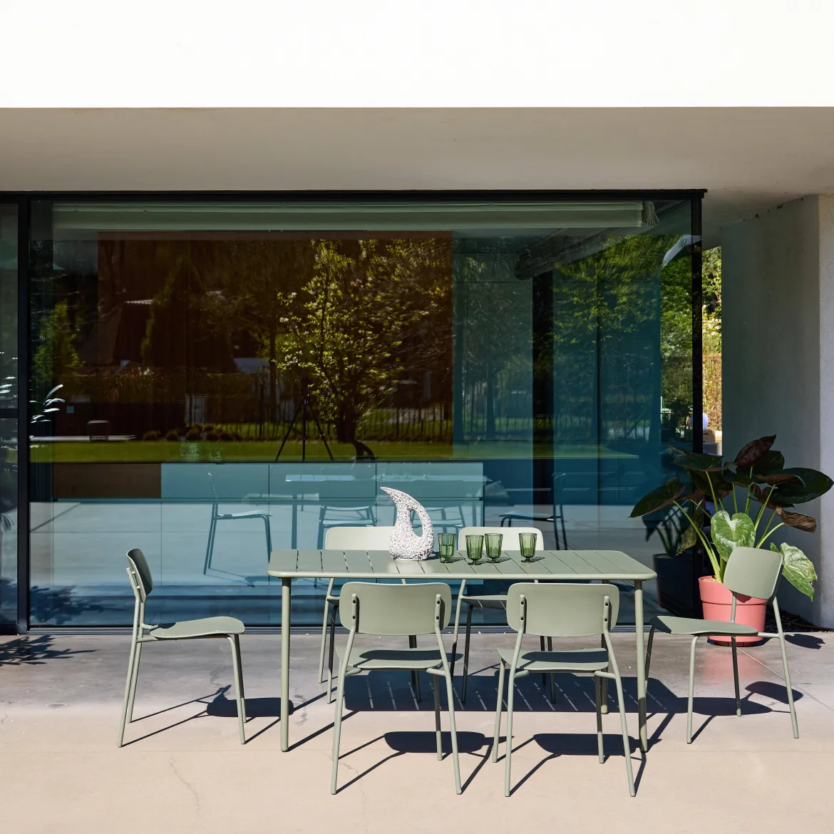 Set tavolo da giardino in metallo con 6 sedie